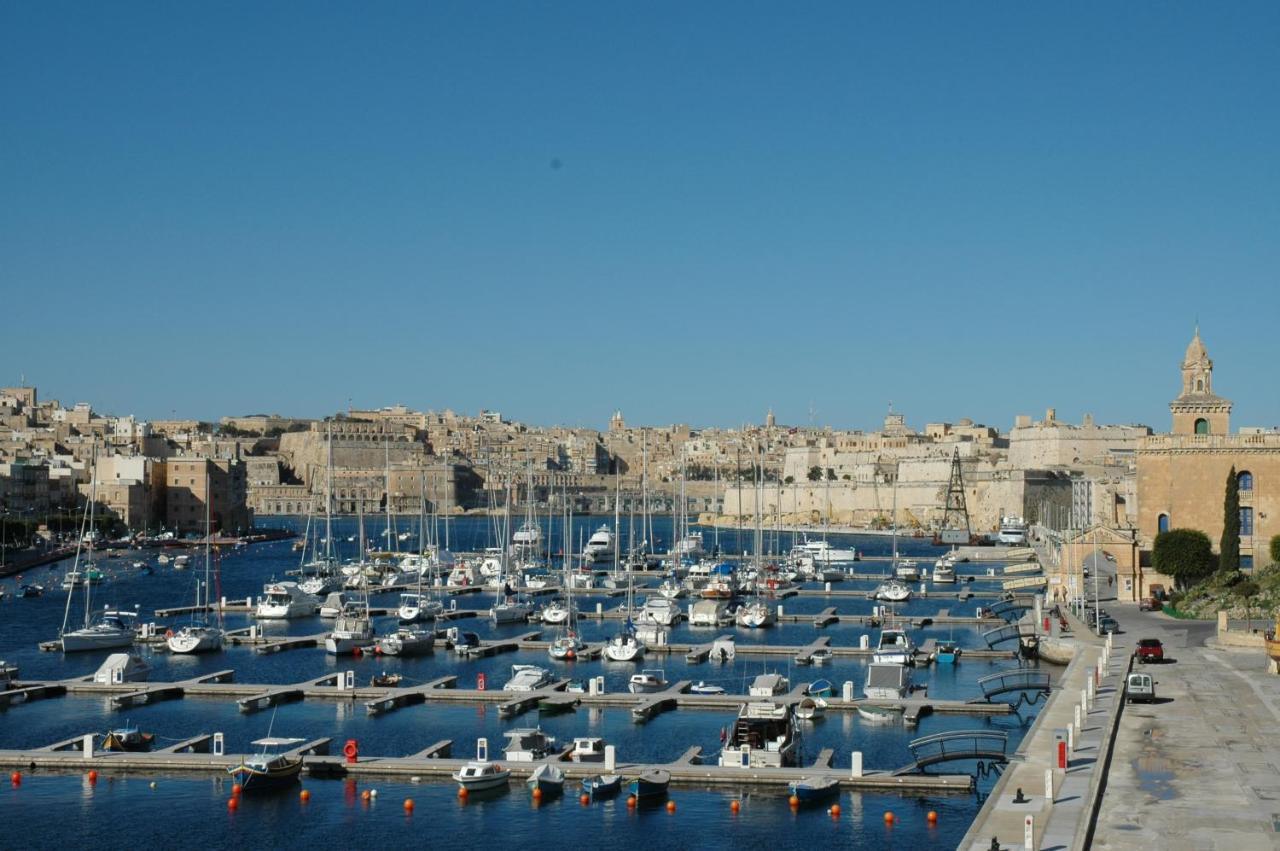 Charming 17Th Cent House Of Character In The Famous 3 Cities, Right Next To Valletta Cospicua Esterno foto